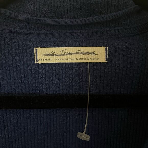 New Free People We The Free Not So Ordinary Pullover Polo Sweater Blue Sz XS - Picture 8 of 10